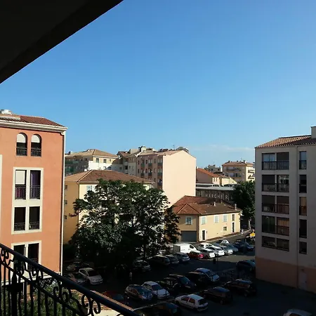 Готель Residences Les Venitiennes Сен-Рафаель
